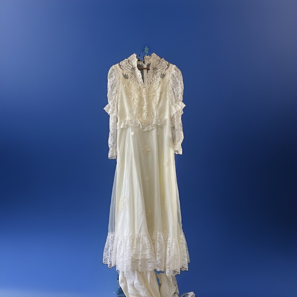 Vintage 70s Floral Lace J.C Penny Wedding Bridal Gown Dress Romantic Regencycore